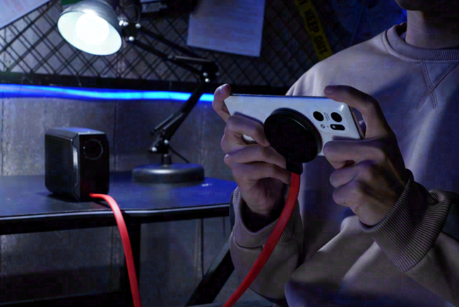 OPPO游戏黑科技 45W液冷散热器亮相MWC