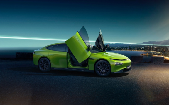 小鹏汽车公开“热管理系统和车辆”专利，可提高电池散热能力