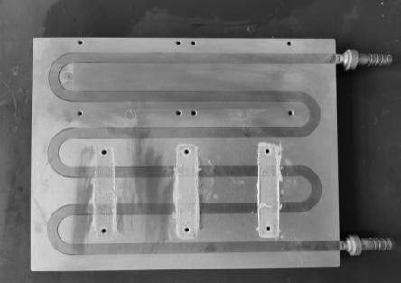 三种常见液冷冷板流道进行了测试分析