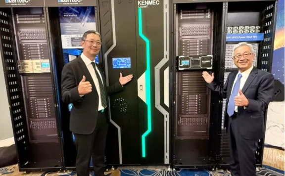 金运科技2.5MW 超大型液冷CDU发表